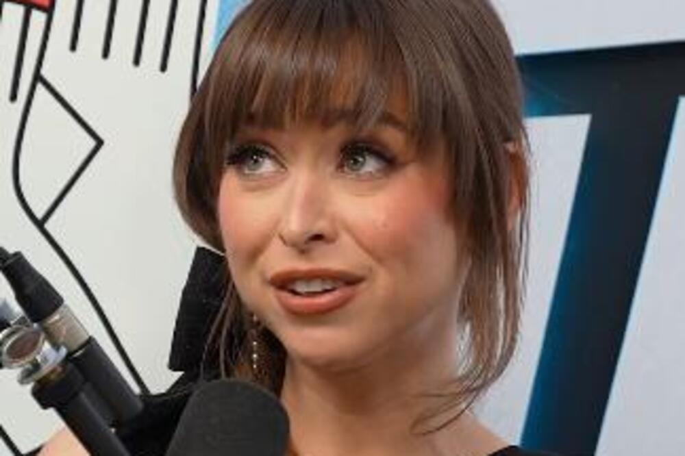 GLUMICA ZA ODRASLE OTKRILA KAKO SE NAJBOLJE ZADOVOLJAVA ŽENA: Muškarci, držite se dobro - sve je detaljno objasnila