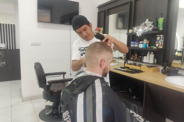 KO JE FILIPINAC KOJI ŠIŠA UŽIČANE? U Srbiju došao sa DRUGOG KRAJA SVETA, a OVAKO je dobio POSAO! (VIDEO)