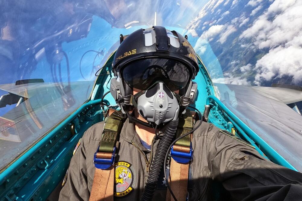 KONKURS ZA PILOTE VOJSKE SRBIJE TRAJE DO 31. MARTA: Evo koji uslovi moraju da SE ISPUNE i za koga POZIV VAŽI