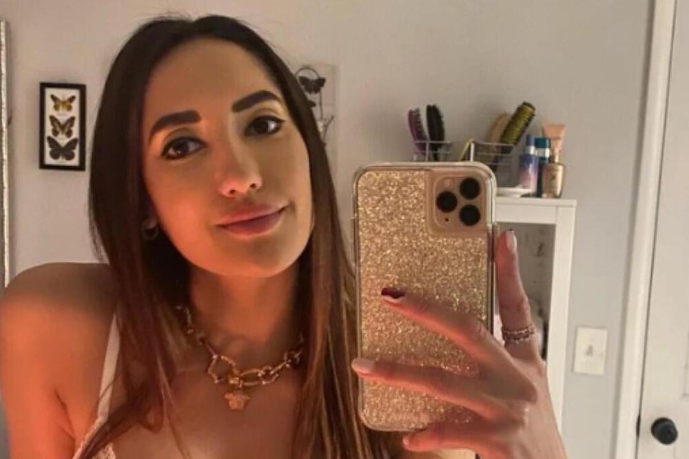 ISPOVEST ATRAKTIVNE BRINETE O KOJOJ BRUJI CEO SVET: Bila sa DVOJICOM ISTOVREMENO, ljudi ŠOKIRANI (VIDEO)