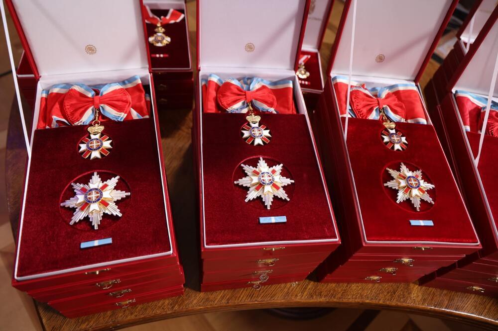 PRITVOR ZA ČETIRI OSOBE ZBOG KRAĐE U PALATI SRBIJA: Odneli 43.000 državnog ordenja vrednog oko 5 miliona evra