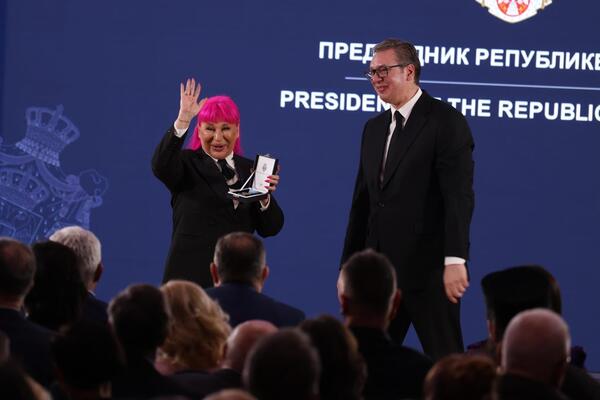 KARIJERA ZA PONOS: Zoricu Brunclik za izuzetne zasluge odlikovao Predsednik republike Aleksandar Vučić