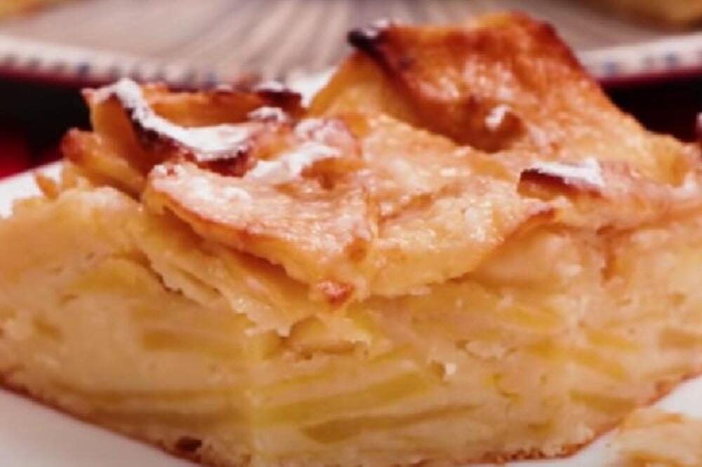 Starinska poslastica koja se redovno sprema za Božić: Najukusniji kolač sa jabukama, grizom i cimetom (RECEPT)
