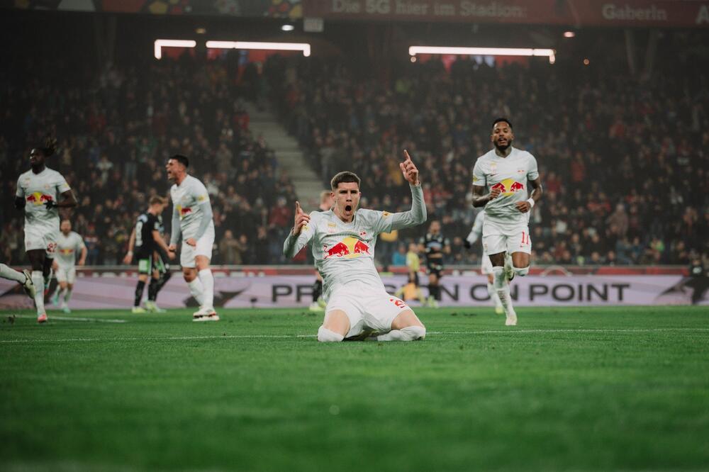 TOTALNA EKSTAZA: Srbin dao gol u 5. sekundi meča, niko nije znao šta se desilo! (VIDEO)