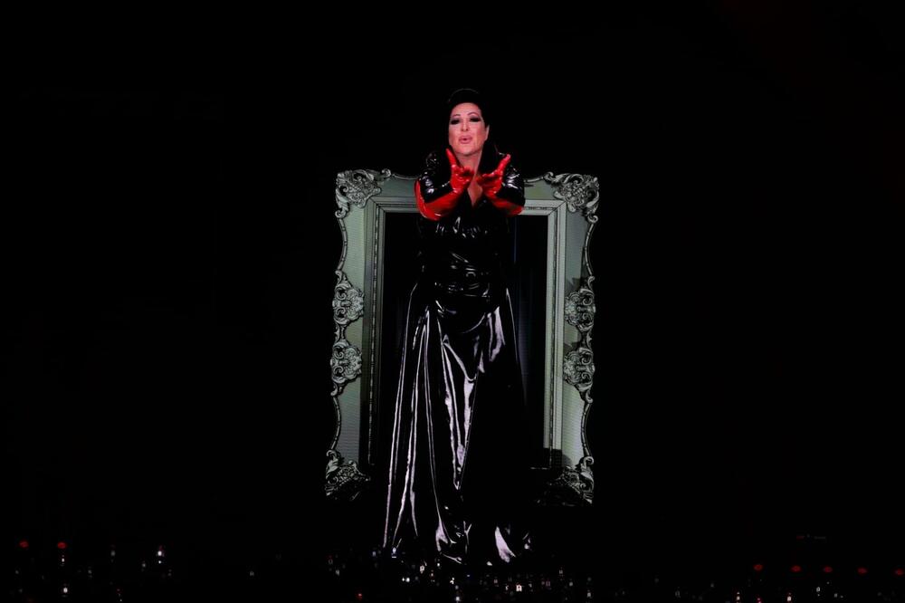 OVO JE DRAGANINA POSLEDNJA ARENA: Ovaj koncert ulazi u ISTORIJU, njene reči ćete PAMTITI