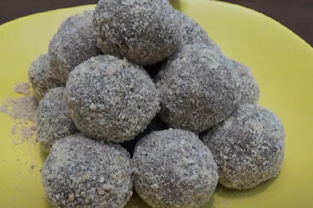 POSLASTICA KOJA JE GOTOVA ZA 20 MINUTA: Kuglice sa čokoladom, plazmom i lešnikom - najlepši kolač osvaja svakoga