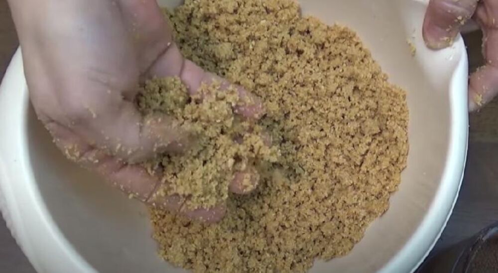 Pravljenje smese za kuglice sa čokoladom, plazmom i lešnikom