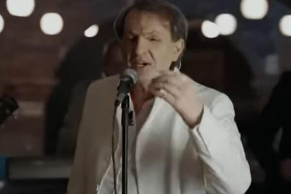 NAJVEĆI HOROR KOJI PEVAČU MOŽE DA SE DESI: Zoran ostao BEZ GLASA preko noći, BORIO se 13 godina