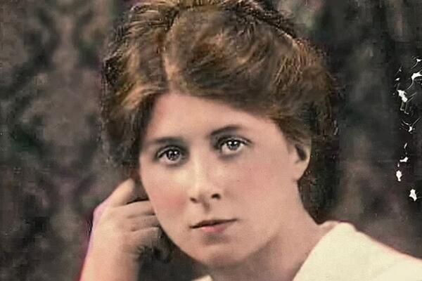 POSLE 90 GODINA ISPLIVALI NOVI DETALJI ZLOČINA: Ko se krije iza misterioznog ubistva lepe doktorke Naomi?