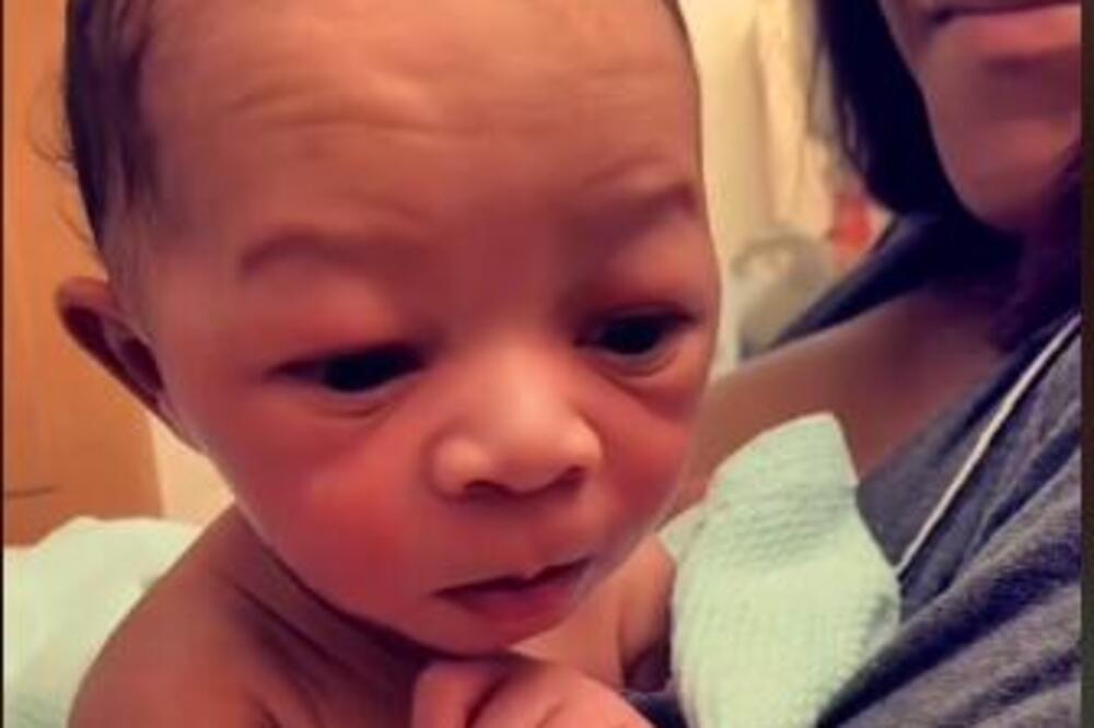 OVA BEBA SAMO 9 SATI NAKON ROĐENJA ŠOKIRALA CEO SVET: Doktori nisu znali ŠTA IH JE SNAŠLO, a majka se PRENERAZILA