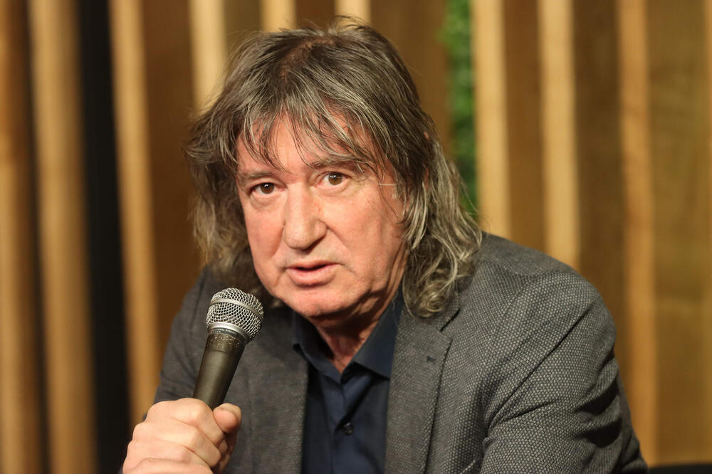 MAJKU NAŠEG ČUVENOG MUZIČARA ZAMONAŠIO PATRIJARH PAVLE: Daša NIKADA o tome javno nije pričao, OVO su detalji