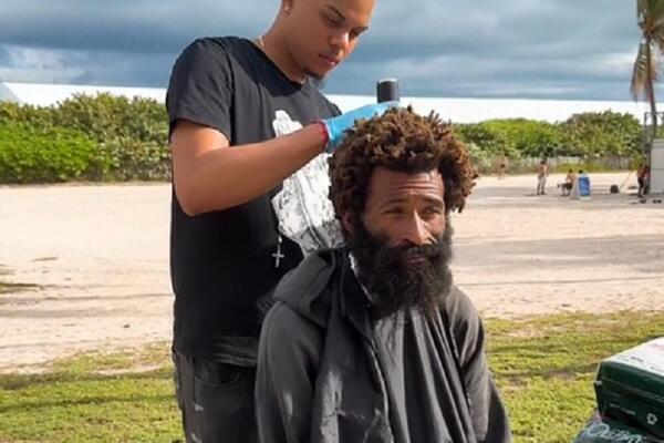 PRONAŠAO JE BESKUĆNIKA SREDIO GA I DAO MU PRENOĆIŠTE: Ono što je USLEDILO u potpunosti ga je ŠOKIRALO (VIDEO)