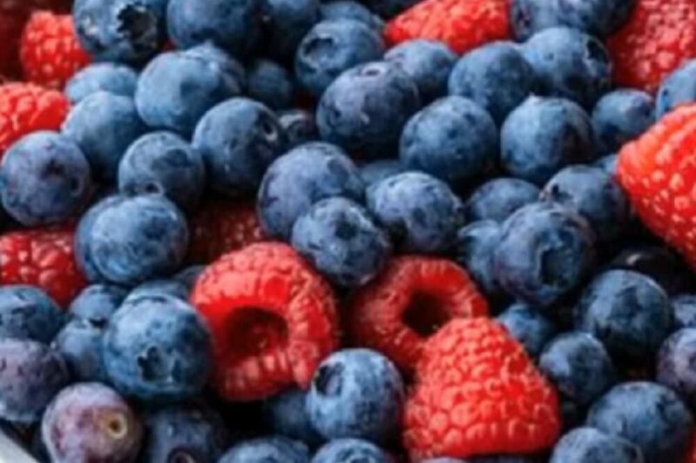 TRI NAMIRNICE KOJE BI U ČETRDESETIM GODINAMA SVI TREBALO DA JEDU: Srbi ovo NE POŠTUJU i zato narušavaju ZDRAVLJE