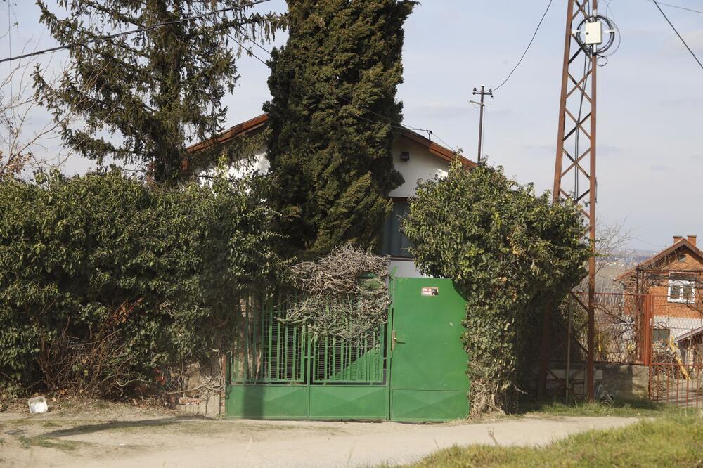 DA LI JE OVO BIO MOTIV ZA UŽASAN ZLOČIN KOD BEOČINA? Jezivo svedočenje komšija ledi krv u žilama! (FOTO)