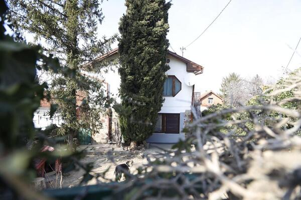 RAZVALIO VRATA, UBIO NADU I DRAGANU, PA POZVAO BRATA I ISPRIČAO MU ŠTA JE URADIO: Jezivi detalji zločina u Beočinu