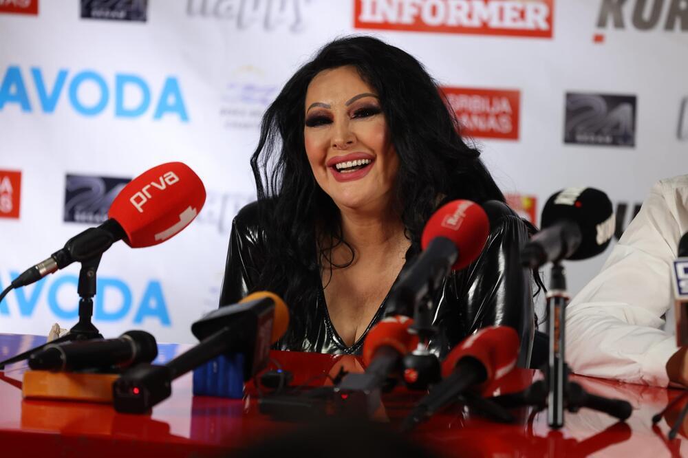 DRAGANA MIRKOVIĆ SVE ŠTO JE ZARADILA OD 2 ARENE DAJE U HUMANITARNE SVRHE: Neće videti ni DINARA, odrekla se LOVE