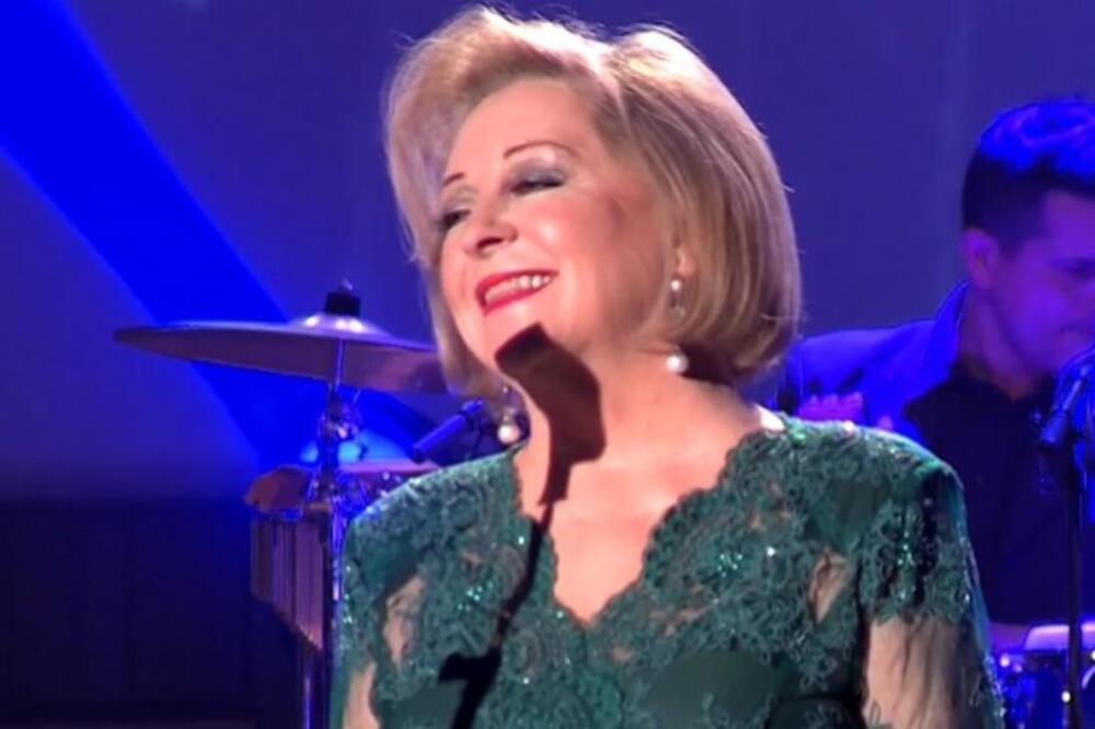 GABI NOVAK (87) SMEŠTENA U DOM: Pukla su joj DVA pršljena, MESEC DANA NIJE USTALA IZ KREVETA