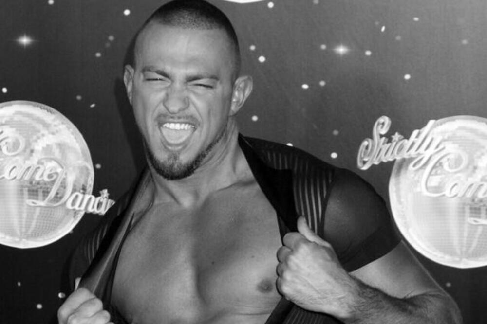 VELIKA TUGA: Umro čuveni PLESAČ, lepotana je voleo CEO SVET