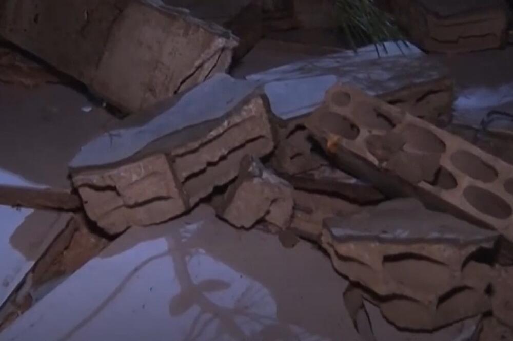 JEZIVO! KIŠA URUŠILA ZGRADU! Četiri osobe MRTVE, među njima i DETE (VIDEO)