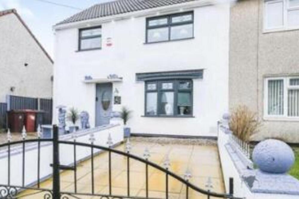 ELEKTRIČAR PRODAJE OVU KUĆU ZA 180.000 EVRA, A KAD JE VIDITE UNUTRA PRIPAŠĆE VAM MUKA: Podsmevaju mu se svi odreda