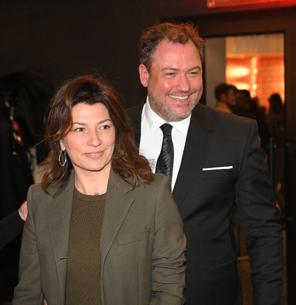 Jug je obukao crno odelo, dok je Milena izabrala trendi zelenu boju