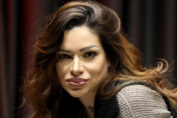 "MARINI TUCAKOVIĆ SE NIJE SVIDELO KAKO PEVAM!" PEVAČICA BEZ BLAMA PRIZNALA KAKO JE TEKLA SARADNJA: Sa 15 godina...