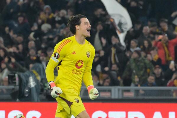 SRBIN JE NOVI PRINC RIMA: Čudesni Svilar odveo Romu u osminu finala Lige Evrope!