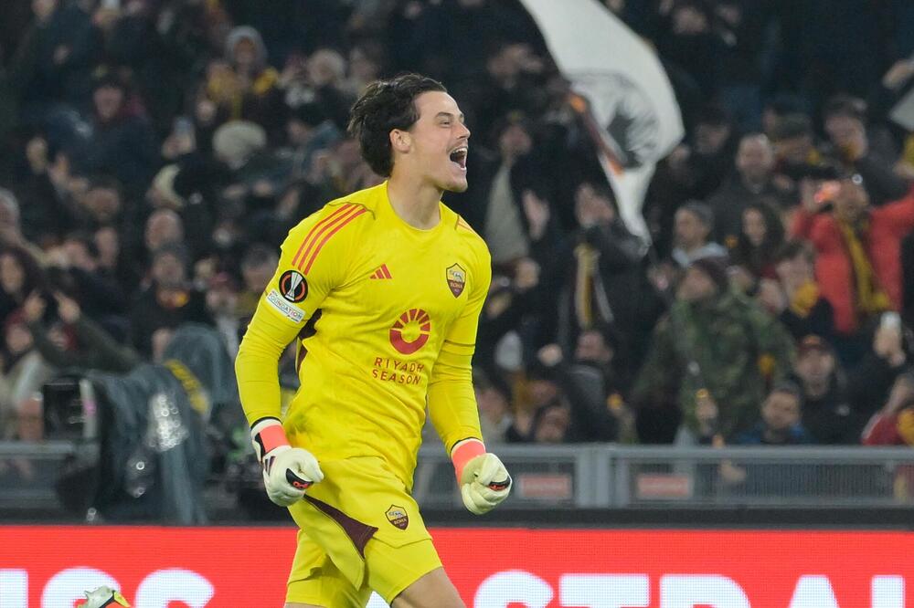 SRBIN JE NOVI PRINC RIMA: Čudesni Svilar odveo Romu u osminu finala Lige Evrope!