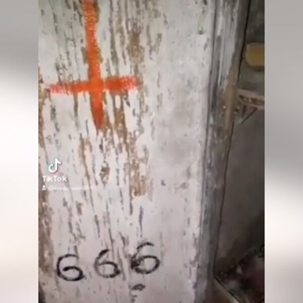 OD OVOG SNIMKA ZALEDIĆE VAM SE KRV U ŽILAMA: Sektaši na brdu u Crnoj Gori pravili obrede sa PENTAGRAMIMA