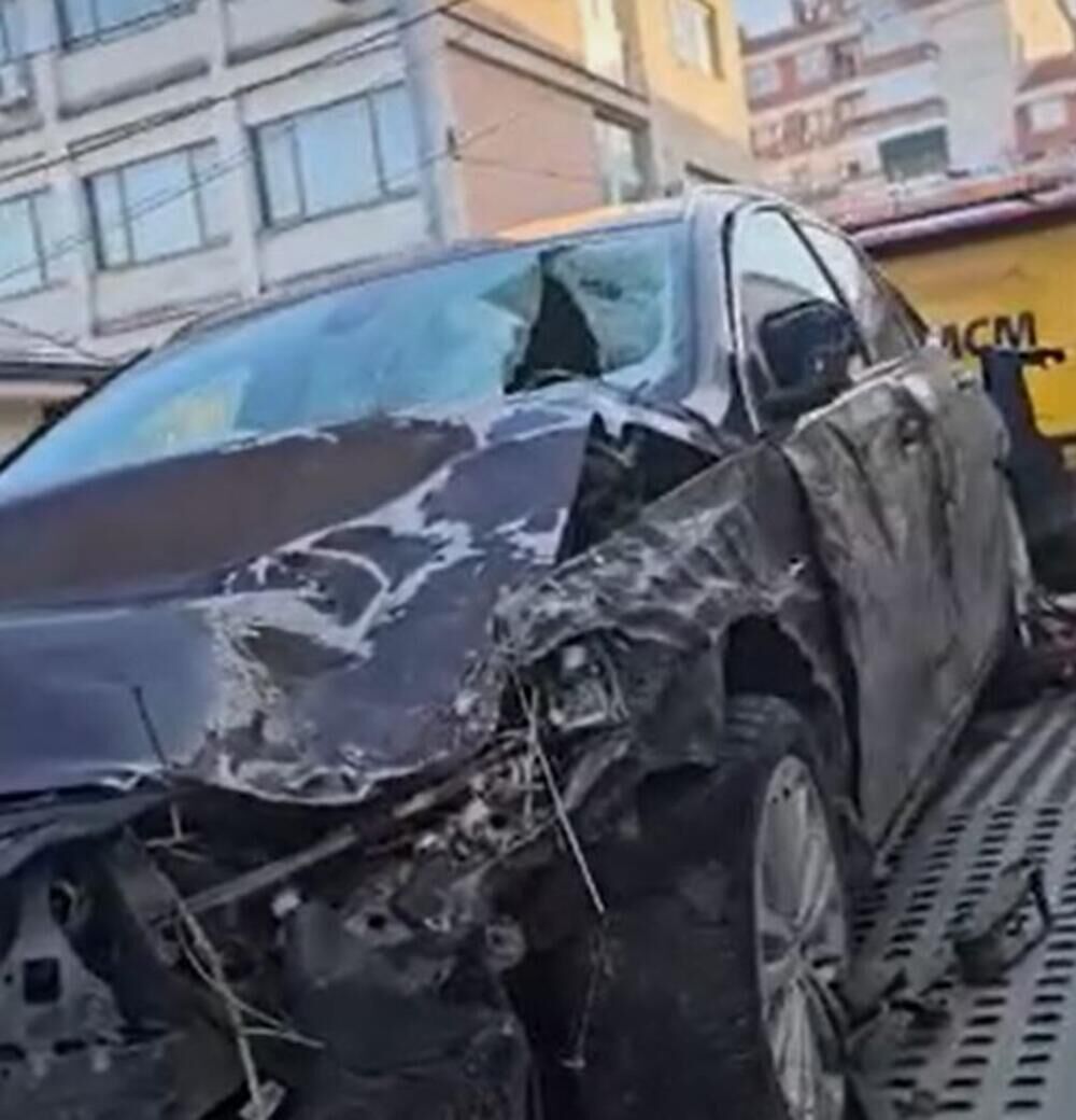 Smrskano vozilo završilo na otpadu