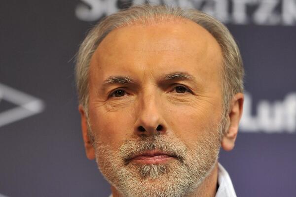 OVO JE JEDINA AUTOBIOGRAFSKA PESMA DINA MERLINA: Hteo da se IZVINI osobi kojoj je zabio NOŽ U LEĐA stihovi su BOLNI