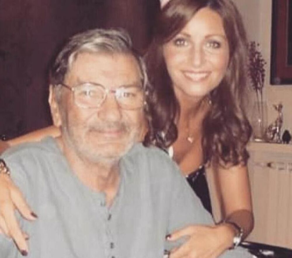 Iva sa pokojnim ocem