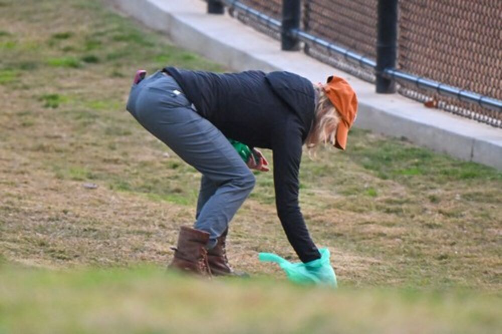 Sagla se da počisti nered