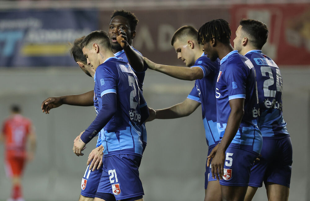 Slavlje fudbalera Radničkog iz Niša protiv IMT-a