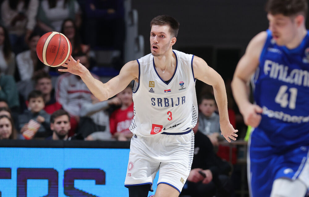 Filip Petrušev na utakmici Srbije i Finske