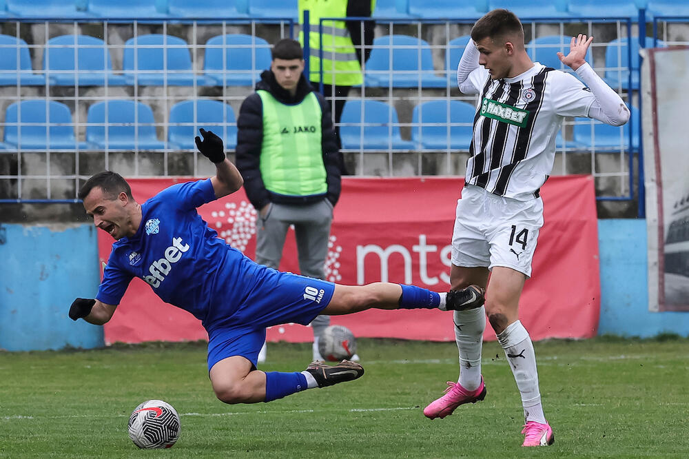 PONIŠTEN PENAL, PA GOL MARKOVIĆA! Biće bure posle meča u Surdulici! (VIDEO)