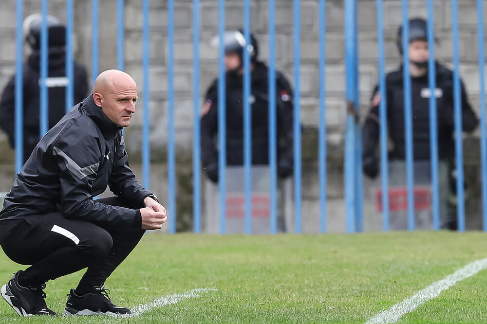 "IMA ŽELJU DA ODE IZ PARTIZANA NA LETO!" Duljaj priznao da crno-beli mogu da ostanu bez ofanzivca (FOTO)