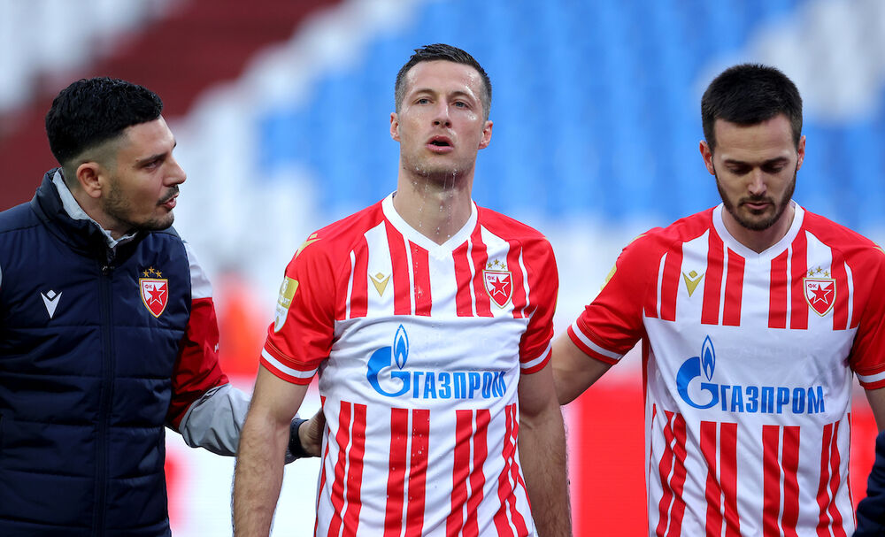 Uroš Spajić (u sredini)