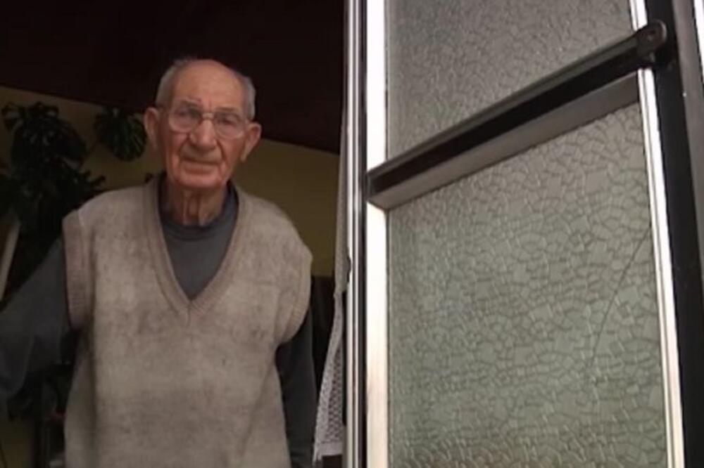 ANDRAŠ JE NAJSTARIJI OBUĆAR U SRBIJI: Uveliko gazi DESETU DECENIJU, a kaže da je ovo njegova TAJNA ZA DUGOVEČNOST