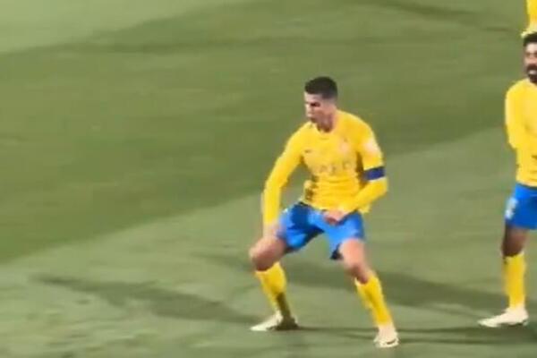 SRAMNO PONAŠANJE RONALDA NA MEČU: Navijači skandirali ''Mesi, Mesi'', a njegova REAKCIJA je mnoge ŠOKIRALA!