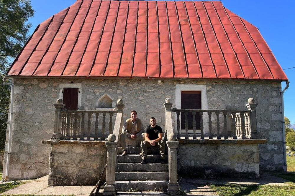 OVO JE DEDOVINA JOVANA MEMEDOVIĆA: Voditelj pokazao ZAVIČAJ u kojem je PROVODIO DETINJSTVO, pravi mali RAJ ZA OČI