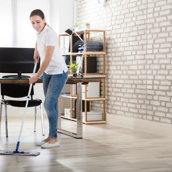 Beograđanka tražila da joj se opere terasa, pa kad je čula cenu, šokirala se! Cifte su vrtoglave i to sve zbog...