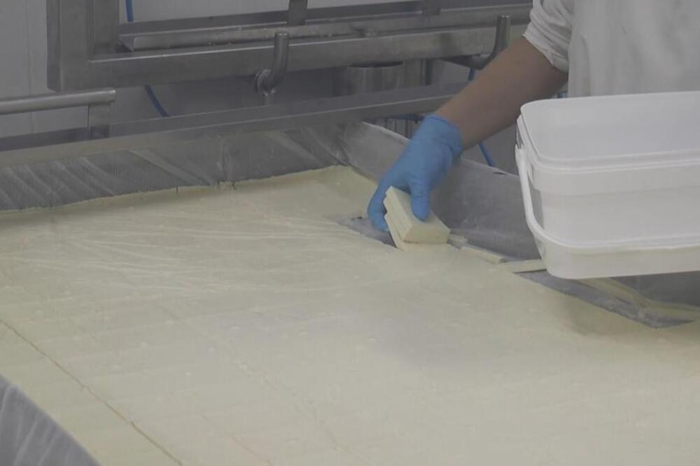 TOPALOVIĆI PRAVE SPECIJALITET KOJEM U SRBIJI NIKO NE MOŽE DA ODOLI: Otkrili u ČEMU JE CAKA, a tek da VIDITE ZARADU