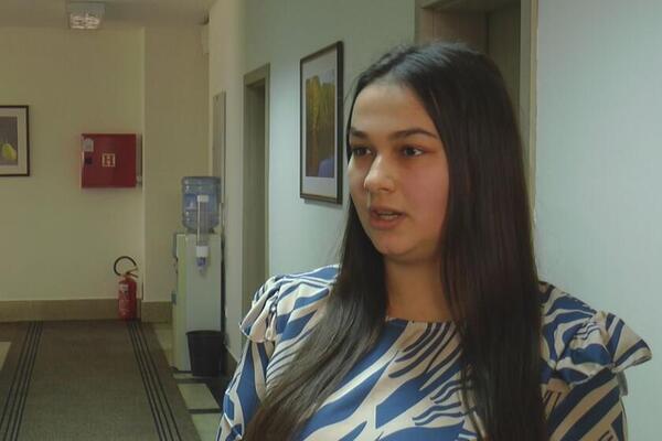 LEPA ANĐELA IZ ČAČKA ODLUČILA DA OBUČE UNIFORMU I OBUJE ČIZME: Ona gaji ljubav prema otadžbini