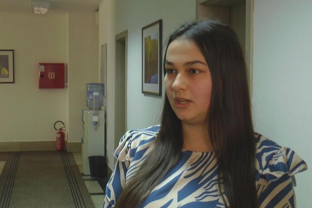 LEPA ANĐELA IZ ČAČKA ODLUČILA DA OBUČE UNIFORMU I OBUJE ČIZME: Ona gaji ljubav prema otadžbini