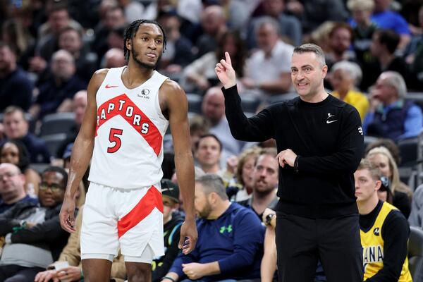 RAJAKOVIĆ SADA MOŽE DA PLATI VEČERU ZA CEO TIM! Toronto osvojio Indijanu (VIDEO/FOTO)