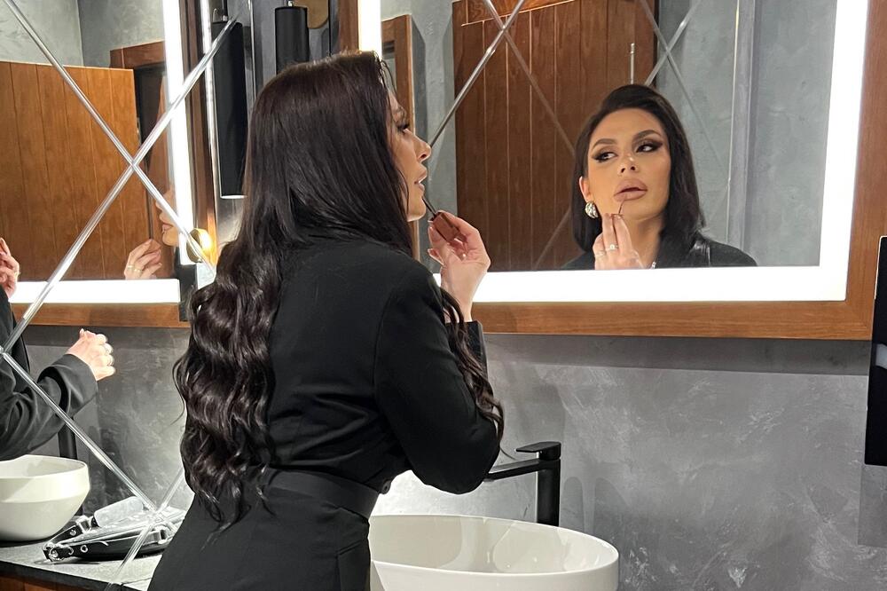 VATRENA CRNKA POSTALA RIĐOKOSA I SVE PATOSIRALA: Sigurno je nećete PREPOZNATI NA PRVU, promena je BAŠ VELIKA