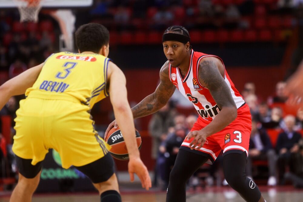 Ajzea Kenan na utakmici Olimpijakosa i berlinske Albe