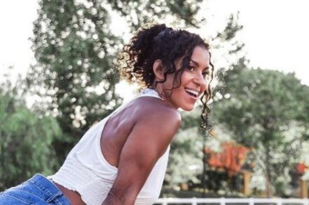 OVA DEVOJKA IMA NAJBRUTALNIJE TELO KOJE STE VIDELI, A KAD ČUJETE KOLIKO JE STARO ONESVESTIĆETE SE: Neviđeni ŠOK