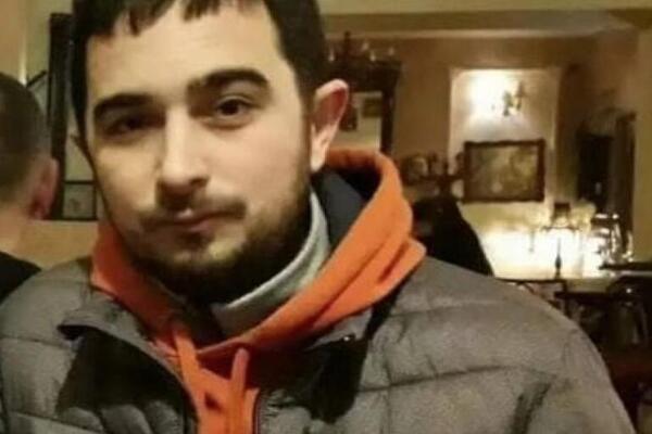 NI LEKARI GA NISU POKOLEBALI DA SVOM DRUGU SPASI ŽIVOT DONIRAJUĆI MU DVA ORGANA! Za Nikolu treba da zna CELA SRBIJA